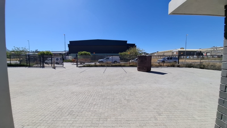 To Let commercial Property for Rent in Fisantekraal Western Cape